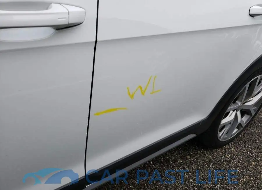 3VWH17AU4HM528026# 9