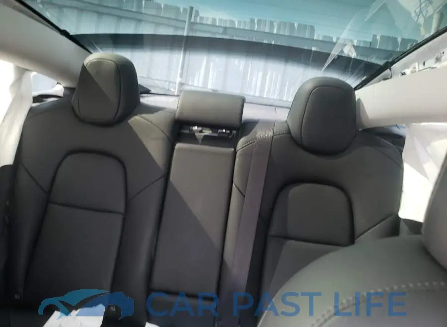5YJ3E1EBXLF643220# 6