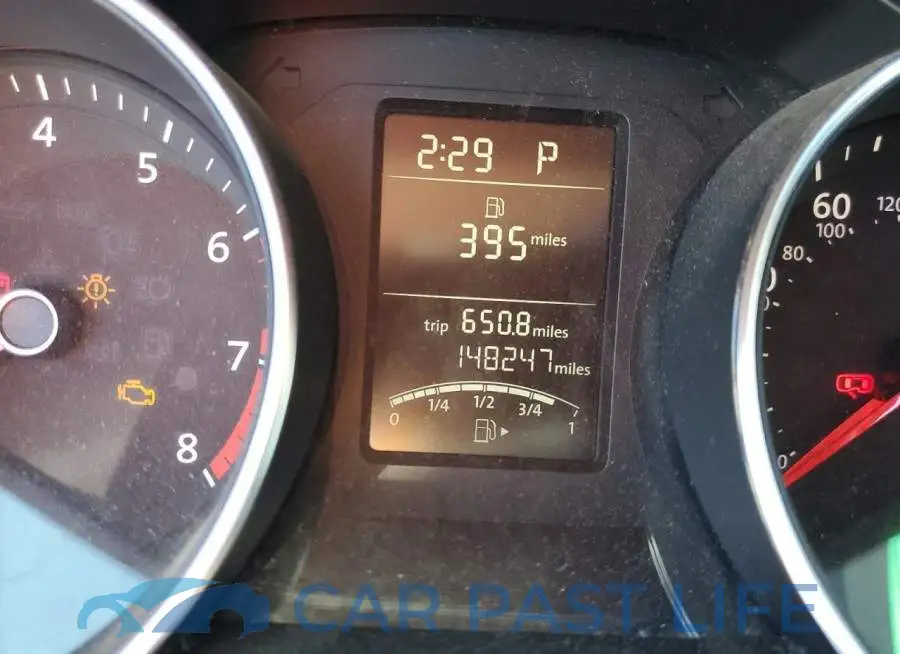 3VW2B7AJ7HM328735# 8