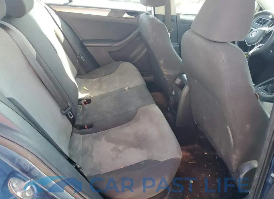 3VW2B7AJ7HM328735# 6