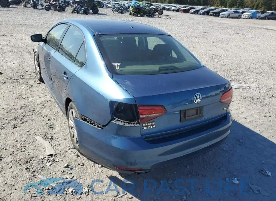 3VW2B7AJ7HM328735# 3