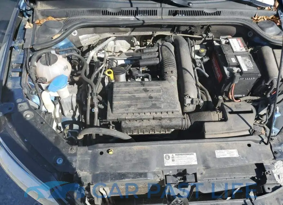 3VW2B7AJ7HM328735# 7