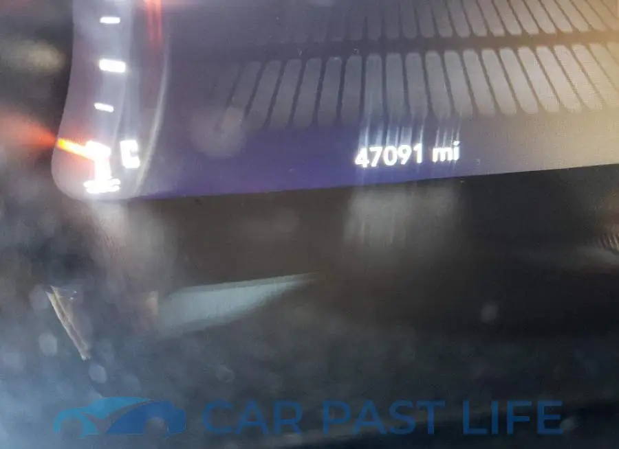 2C3CDZAG4HH592709# 8