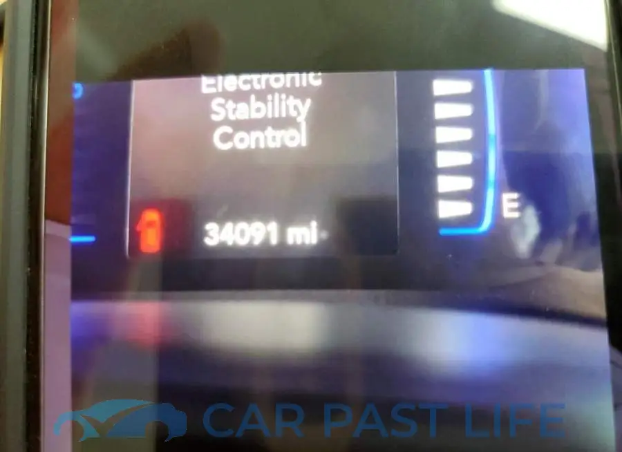 2C4RC1BG6HR739390# 8