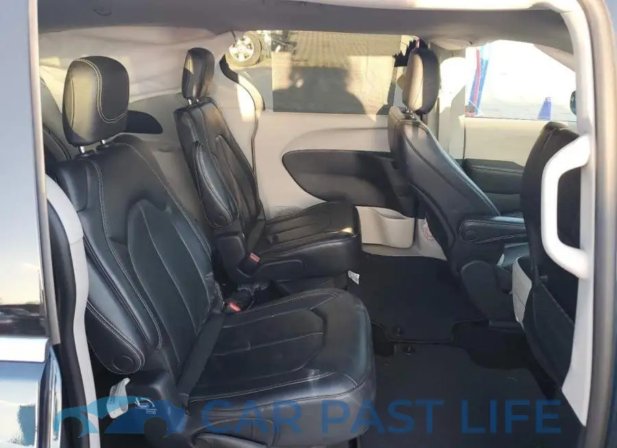 2C4RC1BG9NR118057# 6