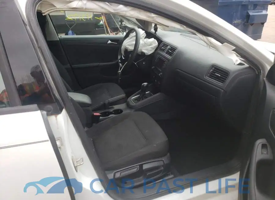 3VW267AJ6GM382062# 5