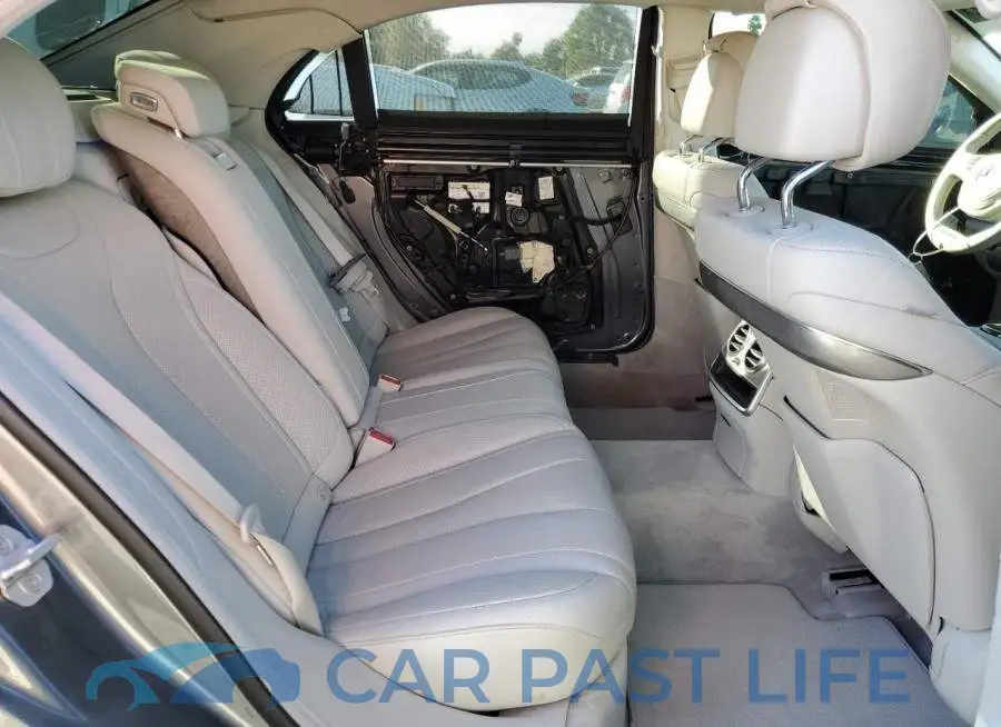 WDDUG8CB5HA317020# 10