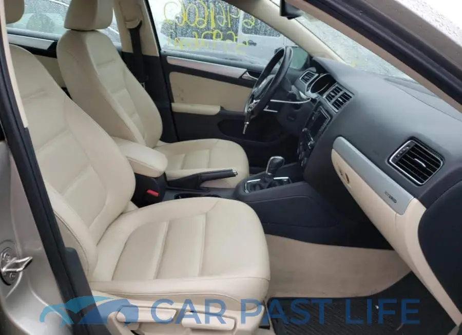 3VW637AJ6GM344857# 5