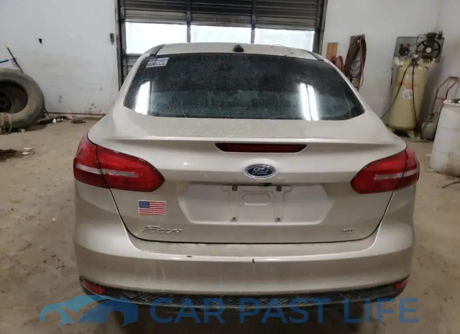 1FADP3F2XJL258667# 6