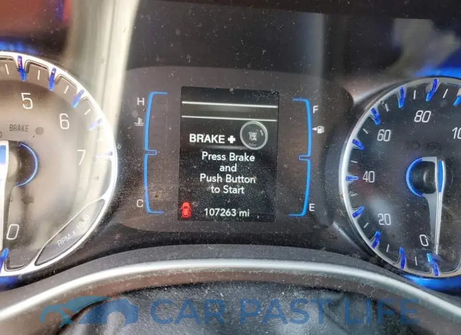 2C4RC1CG5HR513193# 8
