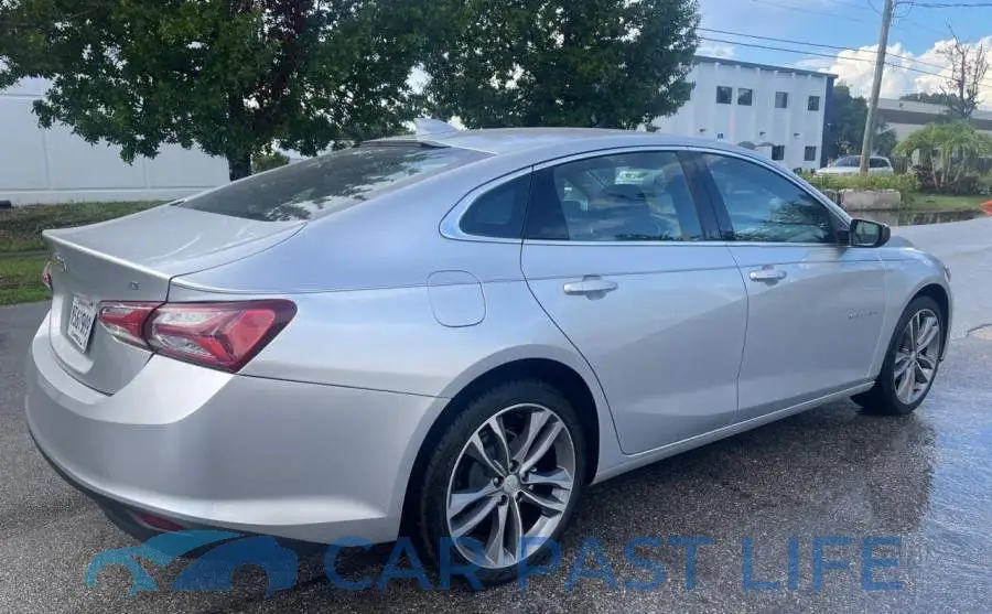1G1ZD5ST1NF136246# 4