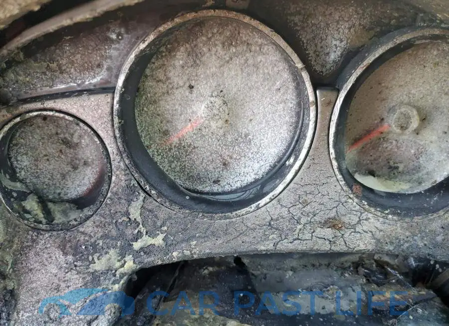 2C4RVABG8DR725477# 8