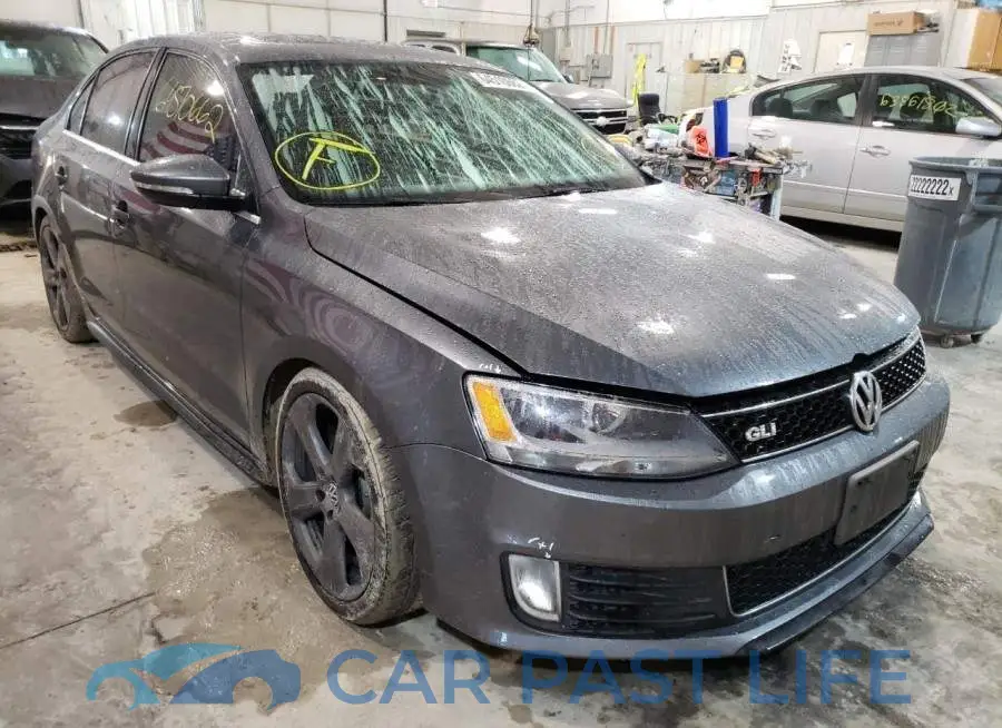 3VW4S7AJ6EM352965# 1