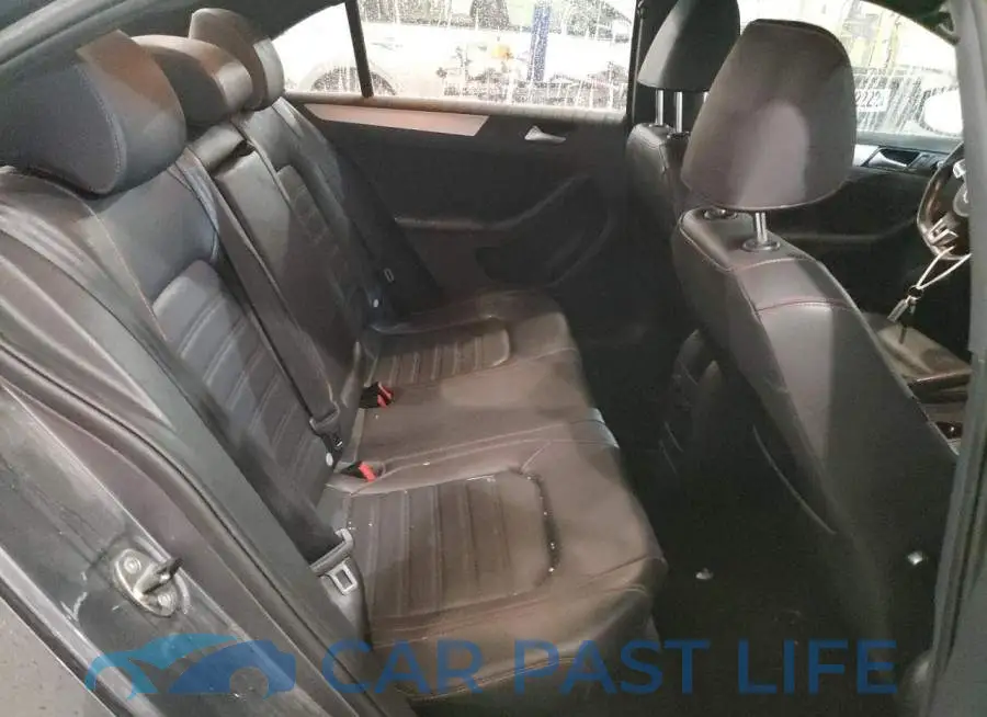 3VW4S7AJ6EM352965# 6
