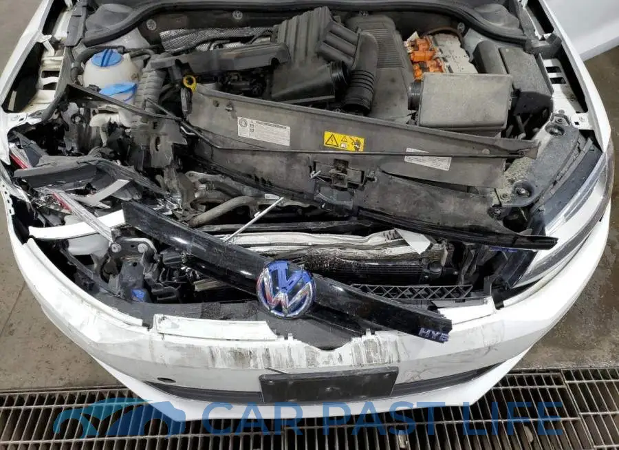 3VW637AJ6EM311242# 7