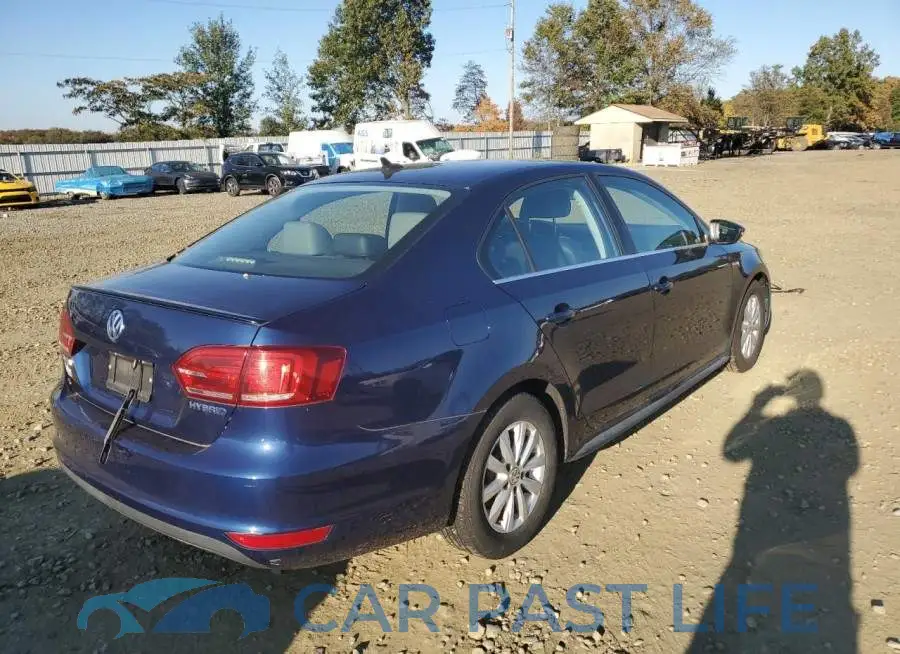 3VW637AJ7DM239434# 4