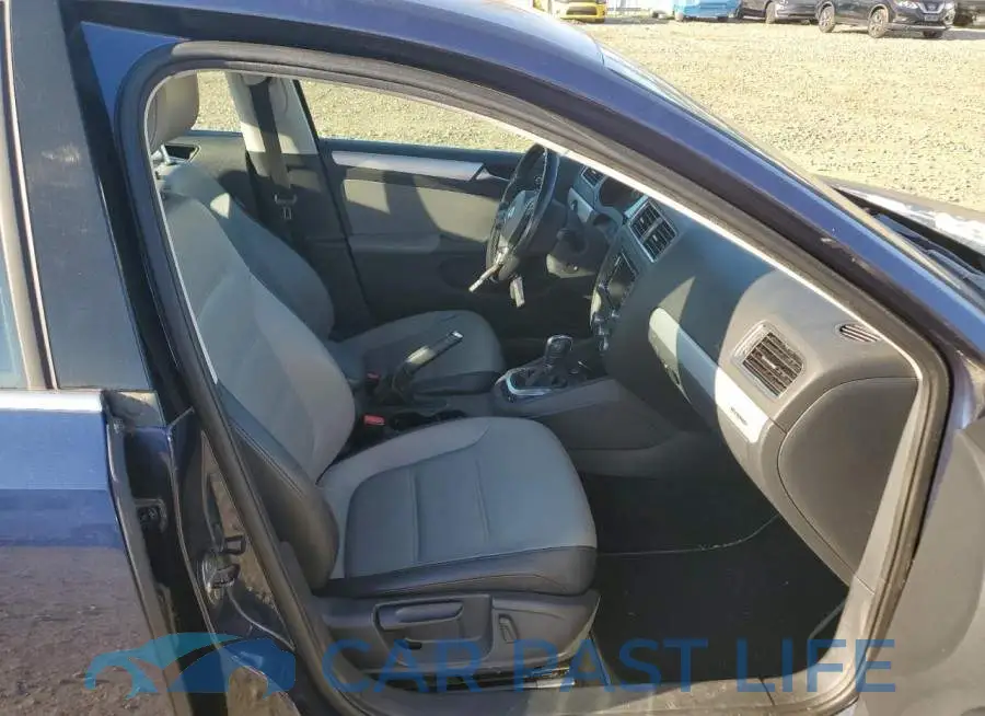 3VW637AJ7DM239434# 5