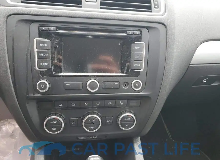 3VW637AJ8DM216499# 9
