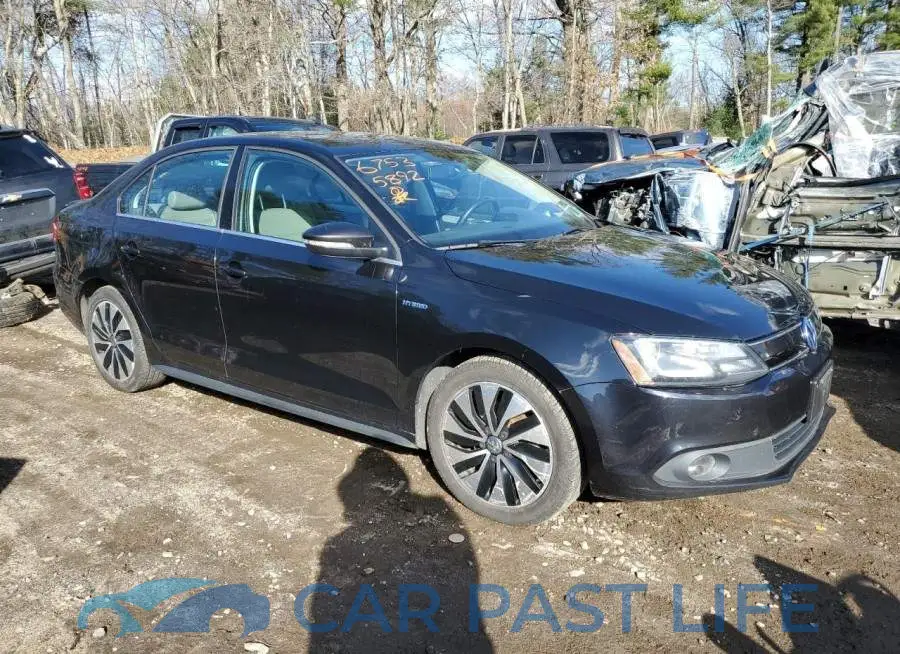 3VW637AJ8EM251805# 4