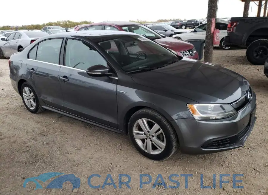 3VW637AJ9DM263377# 4