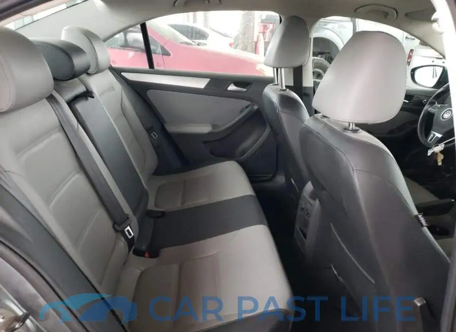 3VW637AJ9DM263377# 10
