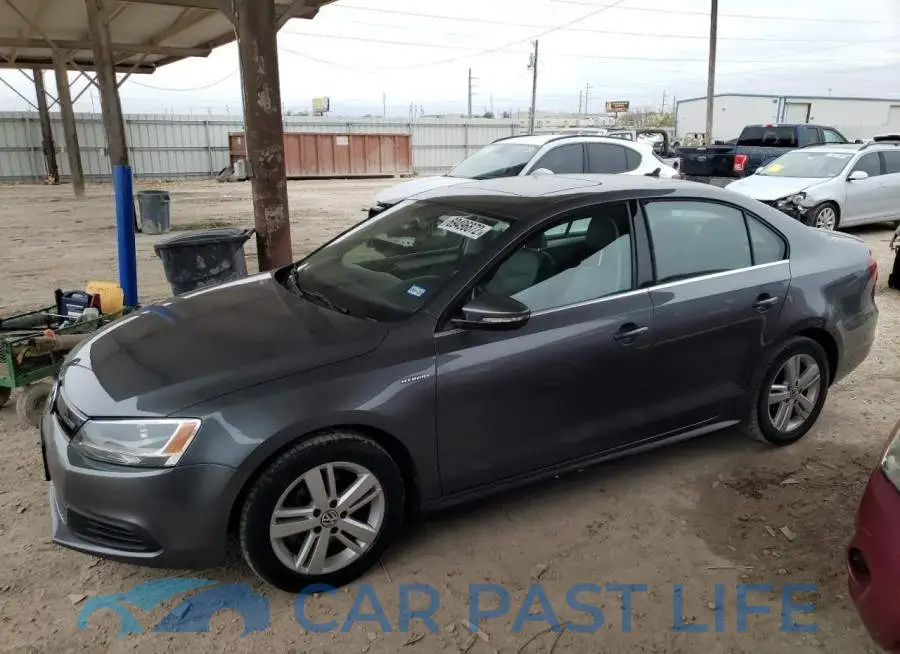 3VW637AJ9DM263377# 1