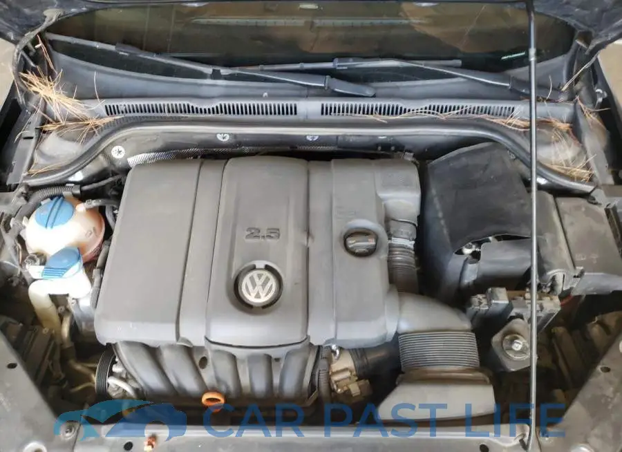 3VWLP7AJ5DM368358# 7