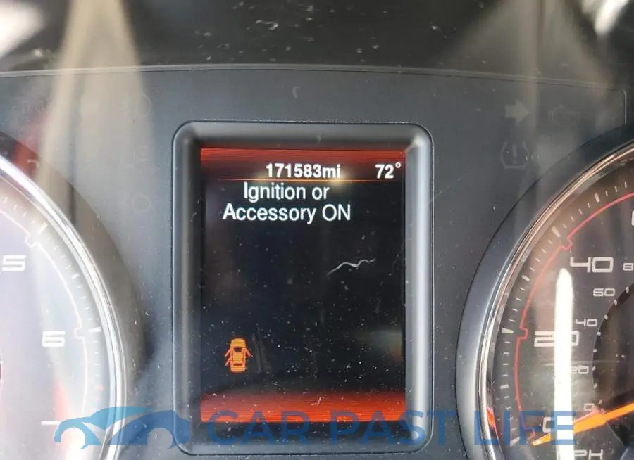 2C3CDXBG1DH686303# 8
