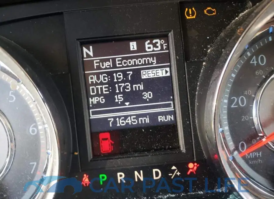 2C4RC1BG3ER113369# 8