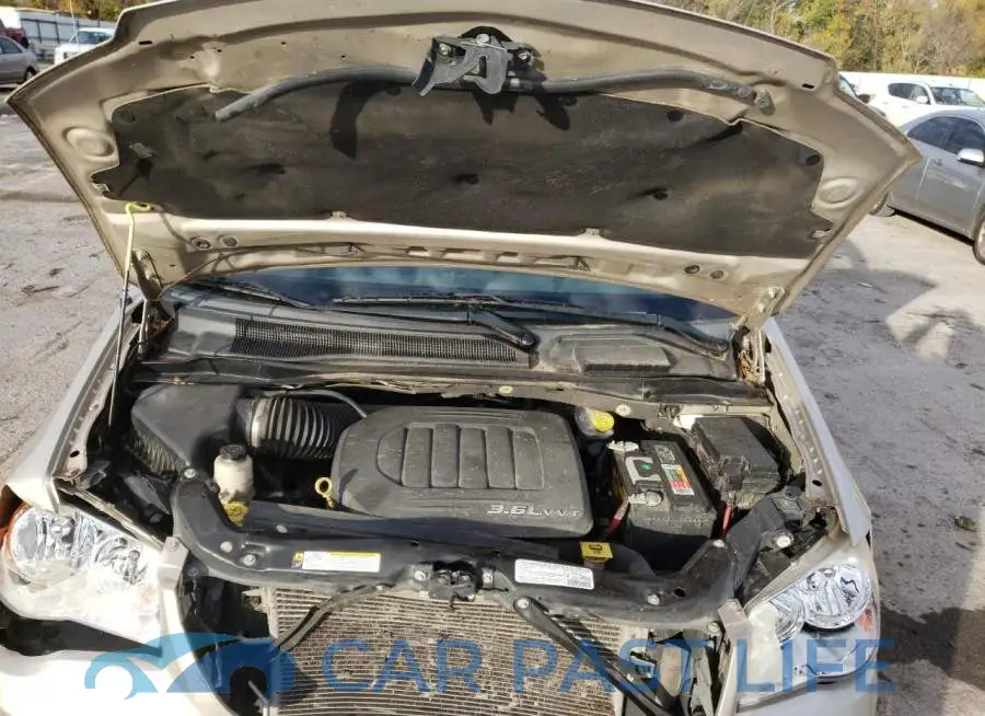 2C4RC1BG7DR526085# 7