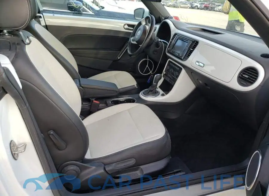 3VW5DAAT0JM506965# 5