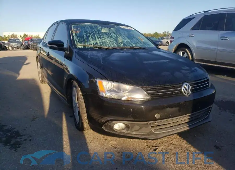 3VWLP7AJ7DM409279# 1
