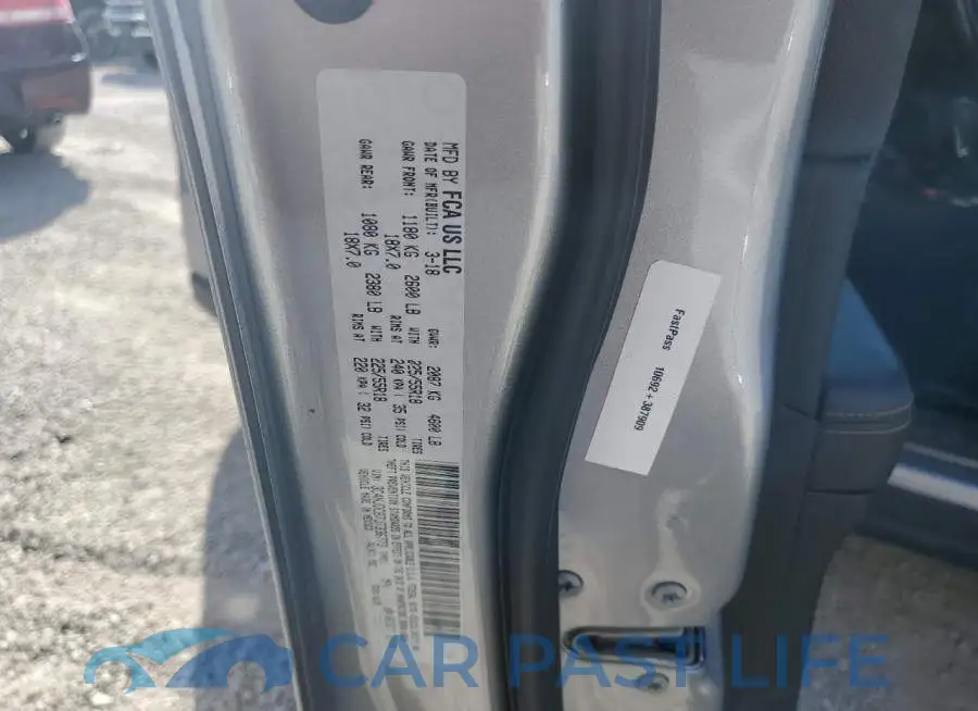 3C4NJDCB7JT336773# 10