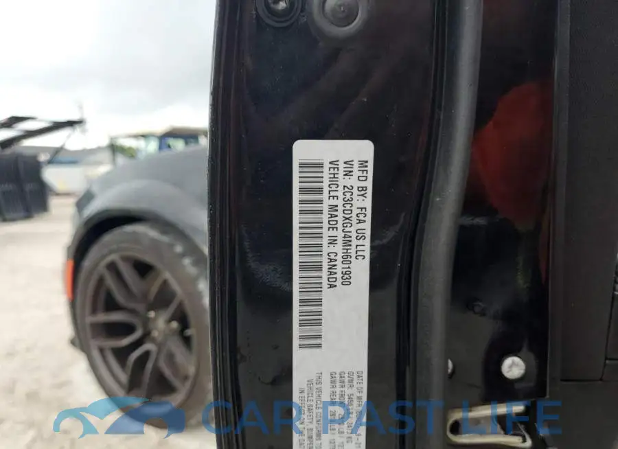 2C3CDXGJ4MH601930# 10