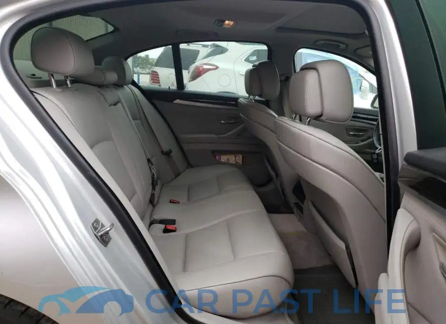 WBAFR7C52DC820016# 10