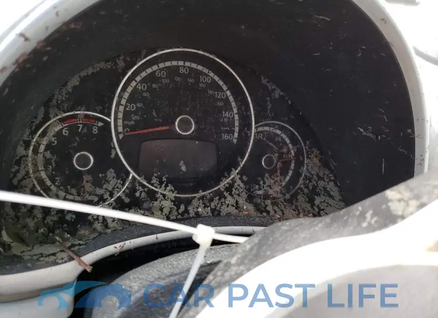 3VW517ATXFM809979# 8