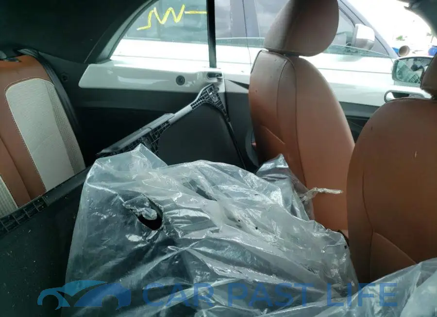 3VW517ATXFM809979# 6