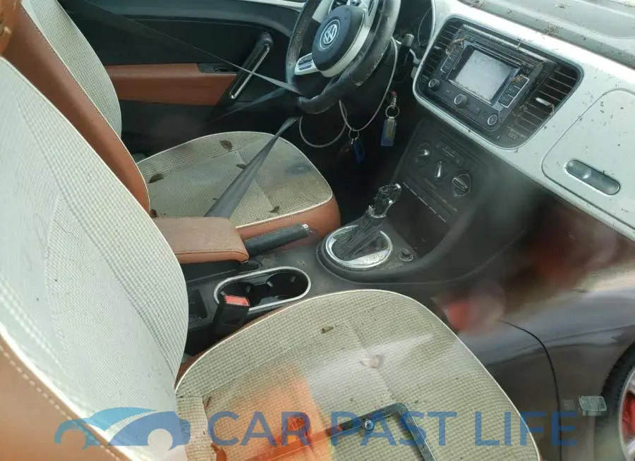 3VW517ATXFM809979# 10