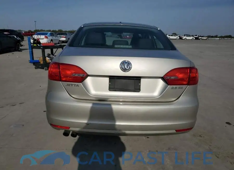 3VWDP7AJ7DM224184# 6