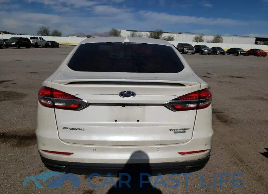 3FA6P0K99KR201325# 6