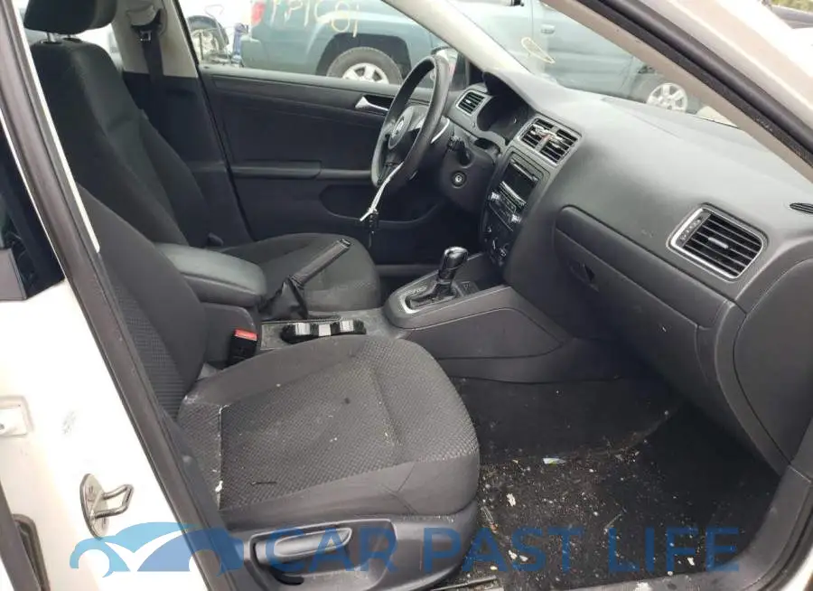 3VW2K7AJ4EM375622# 5