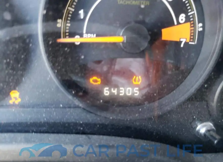 1C4NJCBB3ED536217# 8