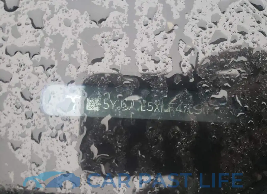5YJSA1E5XNF470917# 10