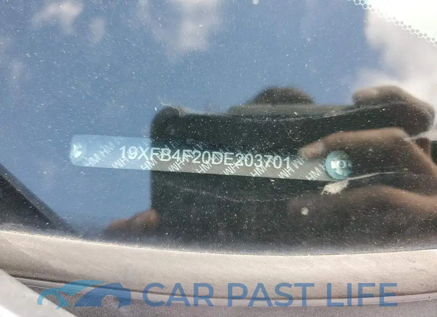 19XFB4F20DE203701# 10