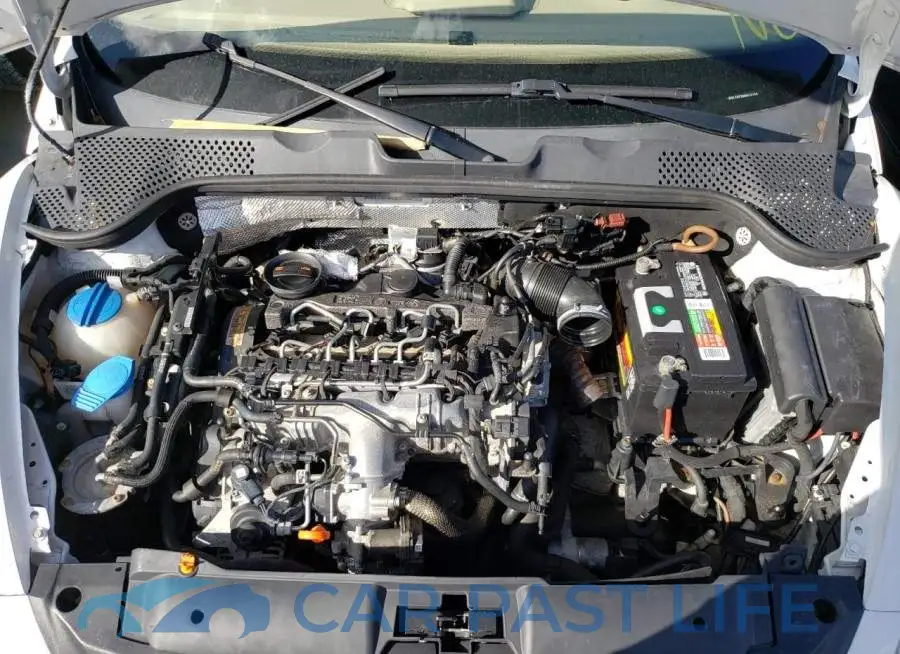 3VW5L7AT3DM810155# 7