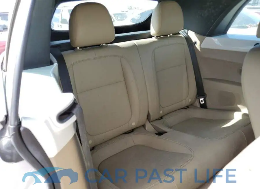 3VW5L7AT3DM810155# 6
