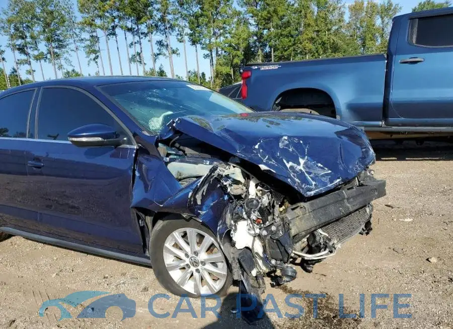 3VW637AJ2DM280683# 9