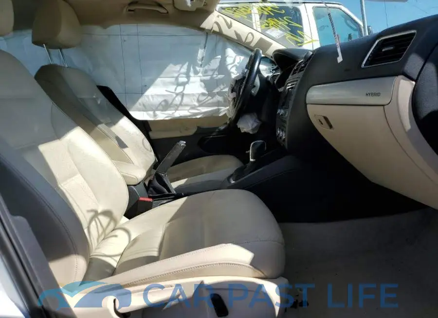 3VW637AJ4EM249856# 5