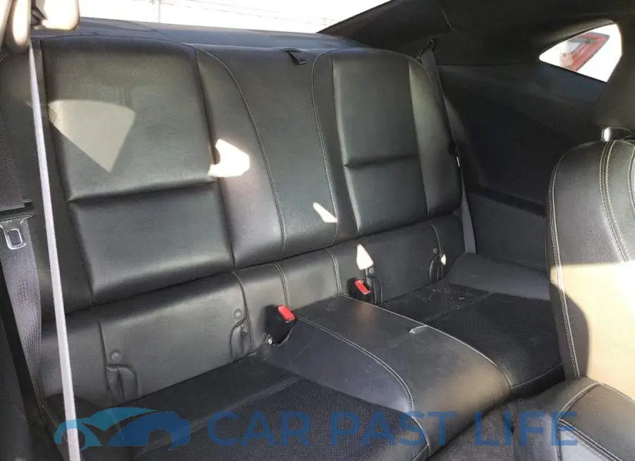 2G1FK1EJ5F9215795# 6