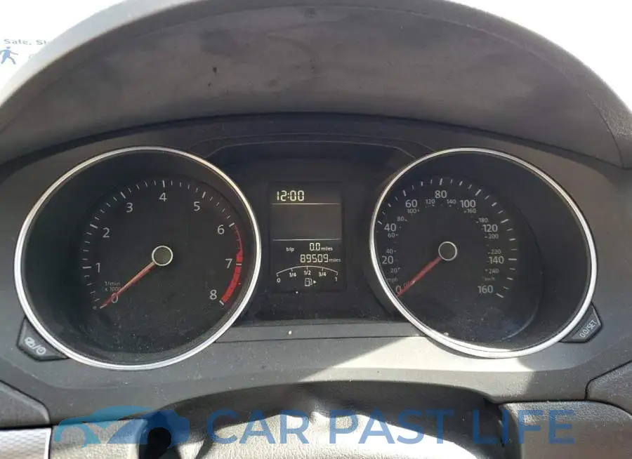 3VW2B7AJXJM212693# 8